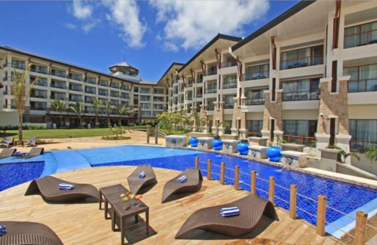 The Bellevue Resort Panglao Exteriör bild The pool at the hotel