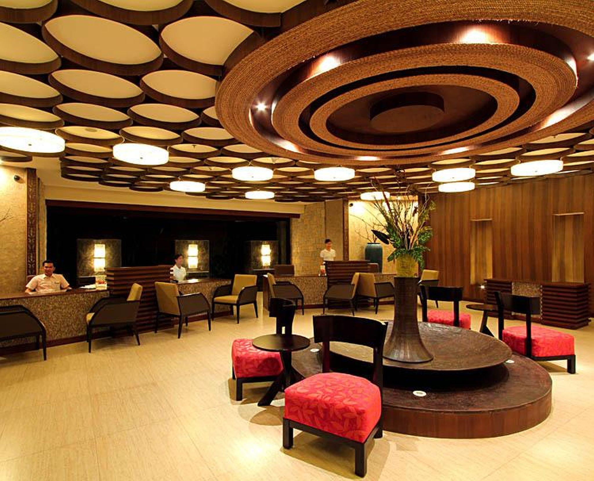 The Bellevue Resort Panglao Exteriör bild The lobby of the hotel