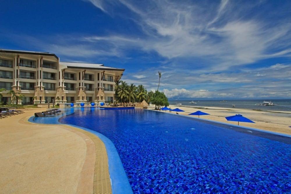 The Bellevue Resort Panglao Exteriör bild The swimming pool at the Shangri-La Hotel, Mactan Resort